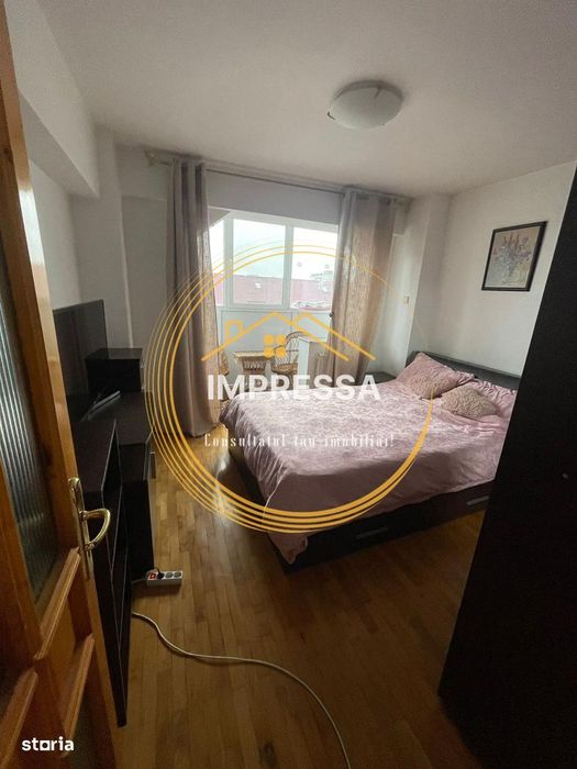Se vinde apartament 3 camere decomandat mobilat si utilat centrala