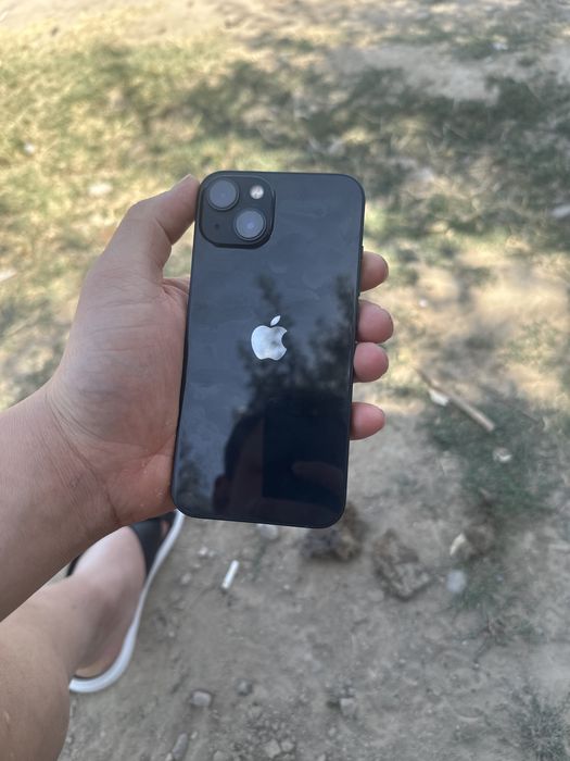 iPhone 13 с гарантий