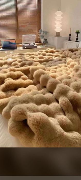 Продам меховые пледы