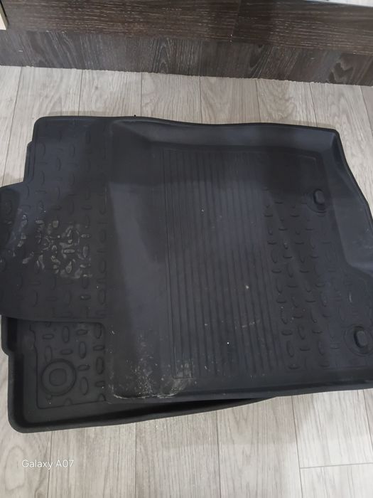 Магнитофон, полик для Прадо 150,155