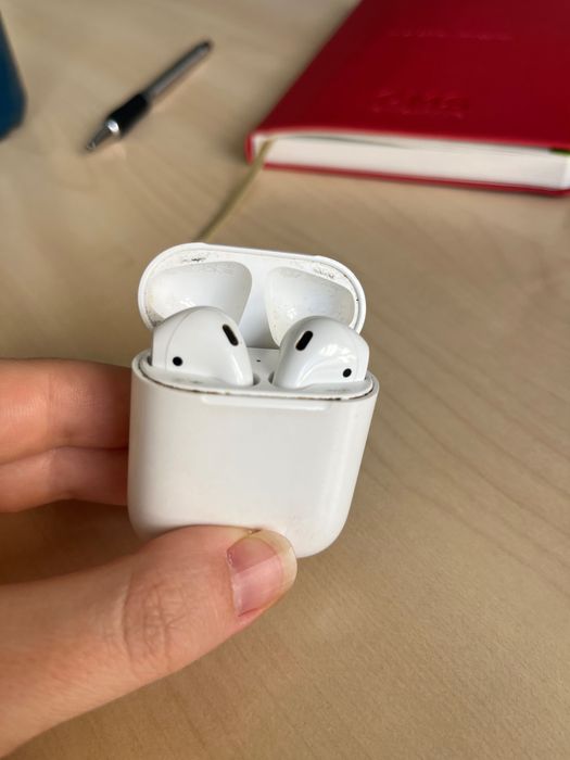 Apple AirPods 2-ро поколение