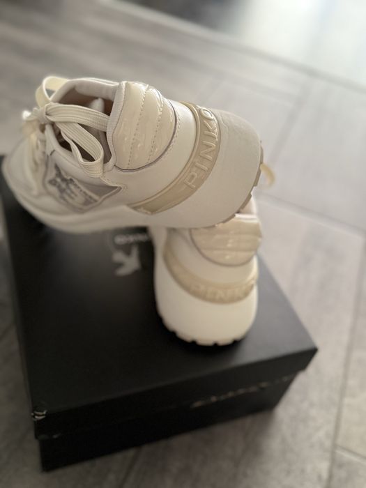 Pinko сникърси, с камъчета, 38р