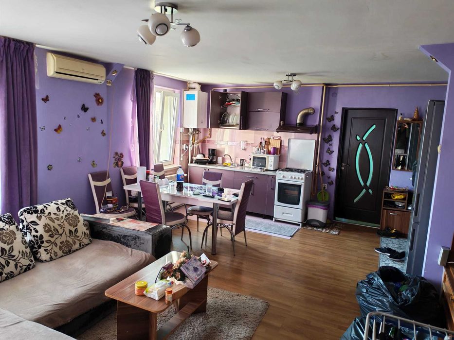 Apartament 3 camere -  DE VINZARE