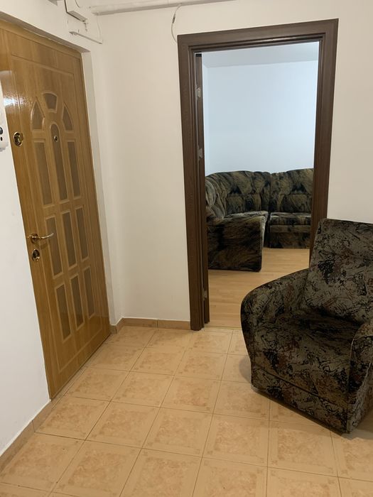 Vand apartament 2 camere decomandat