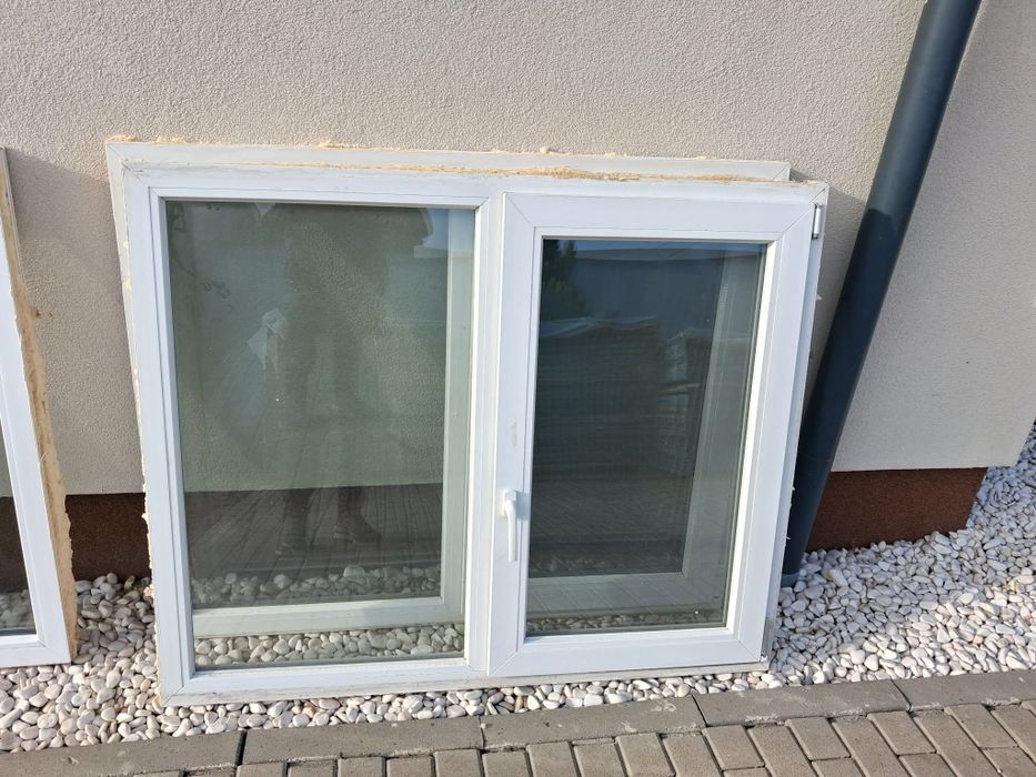 Vând geamuri termopan