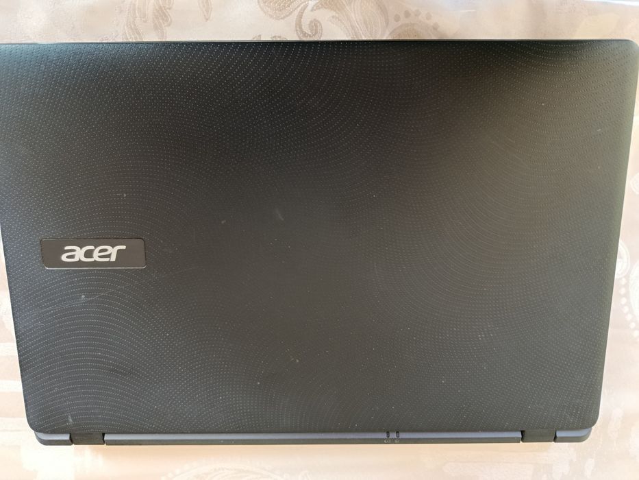 Acer notebuuk sotiladi