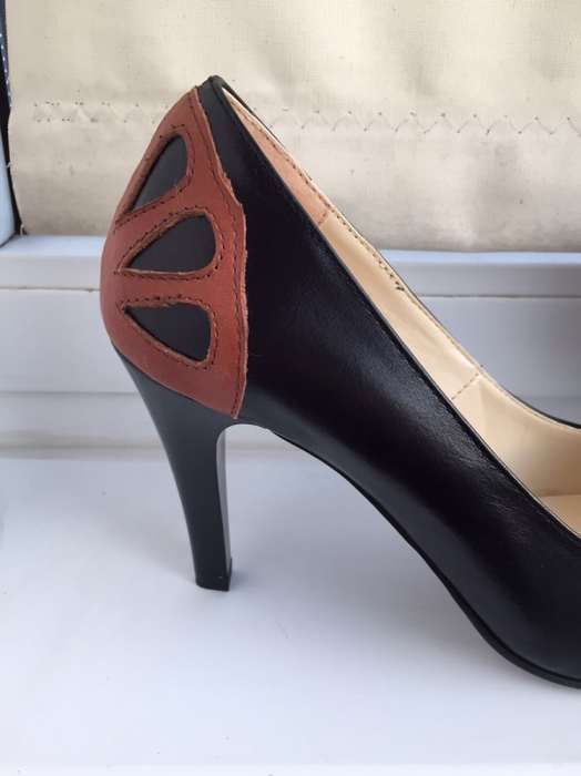 Vand pantofi stiletto handmade, noi,