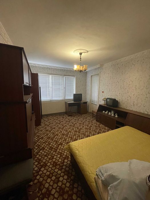 Продава се Многостаен апартамент в Гулянци - 215 кв.м за 466 €/кв.м - Снимка #7