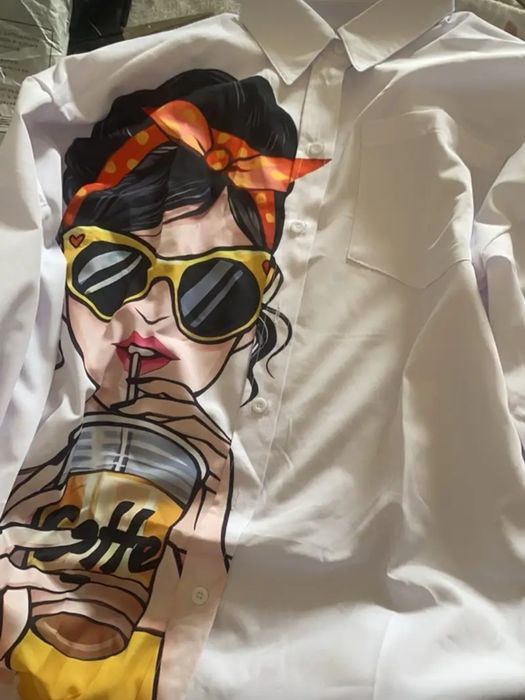 Риза с принт.   .