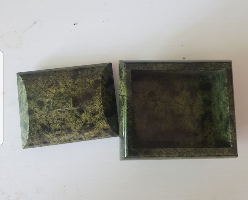 малахитовая шкатулка