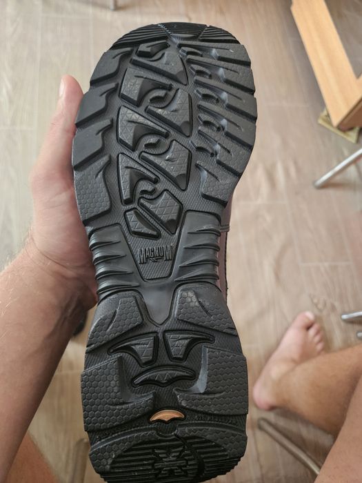 Bocanci Tactici / Militari MAGNUM Stealth Force 8.0 – NOI, Mărimea 42