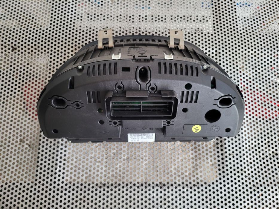 Ceasuri Bord Bmw X3 X4 F25 F26 Volan Stanga 2.0 Diesel Motor B47 Cod 9232890 Dezmembrez Bmw X4 F26 2.0 D Motor B47 Xdrive 4x4 Volan Stanga Bi-Xenon
