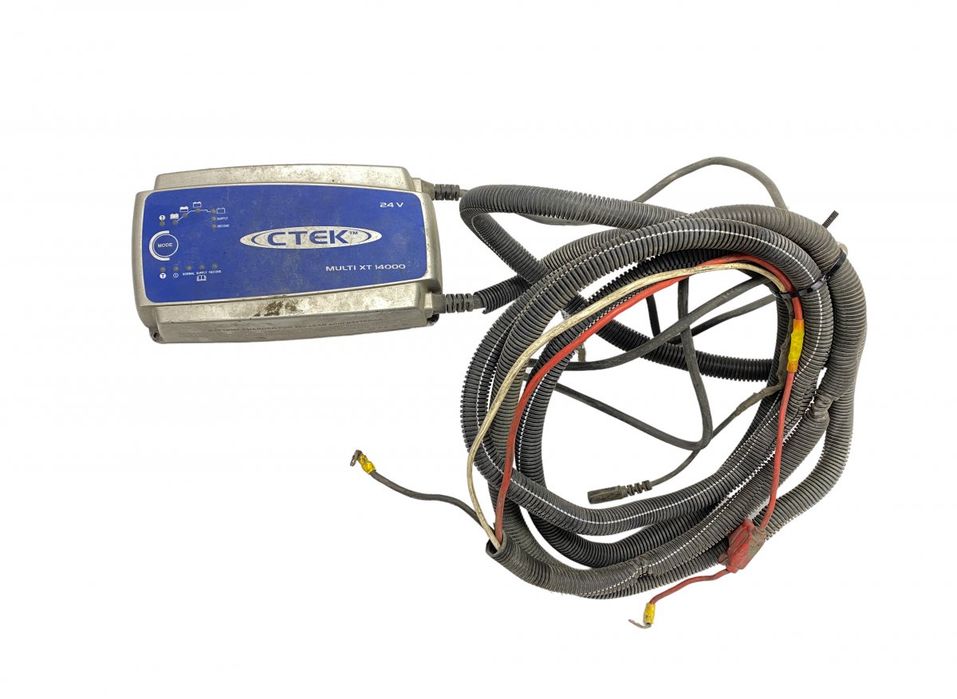 XT14000 Încărcător de baterii CTEK B6, B7, B9, B10, B12 bus (1978-2011) VOLVO