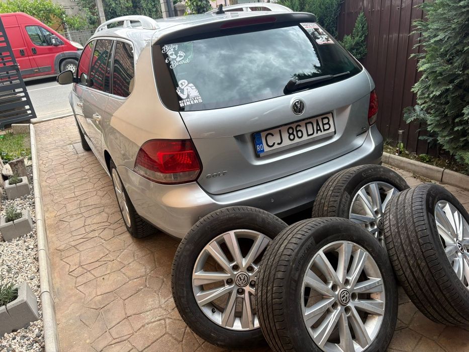 Volkswagen Golf VI