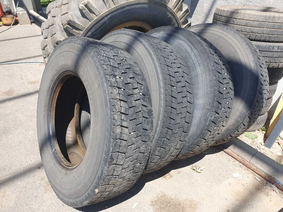 Anvelope Bridgestone 285 70 19,5. 285/70 R19,5, tractiune