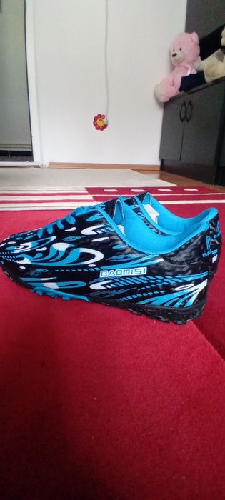 Mercuriale de fotbal, mărimea 36