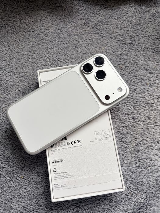 Vand iPhone 17 pro max