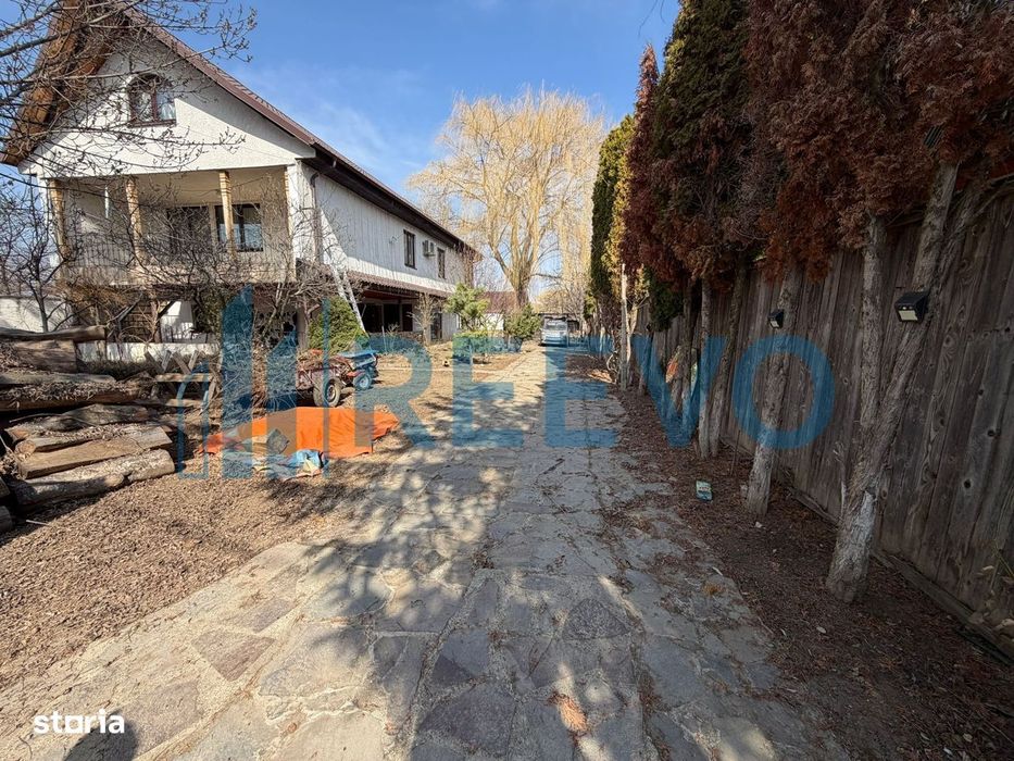 Casă/Vilă de vânzare în comuna Târgu Trotuș, județul Bacău.