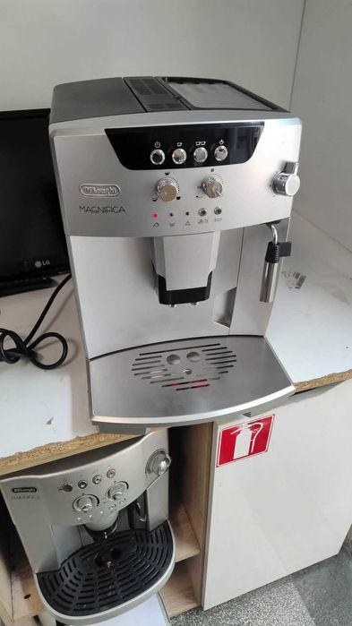 *ПРОМО* Иноксова Кафемашина-Кафеавтомат DeLonghi Magnifica Cappuccino 15 бара