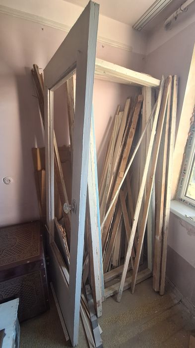 Двери б/у шесть штук