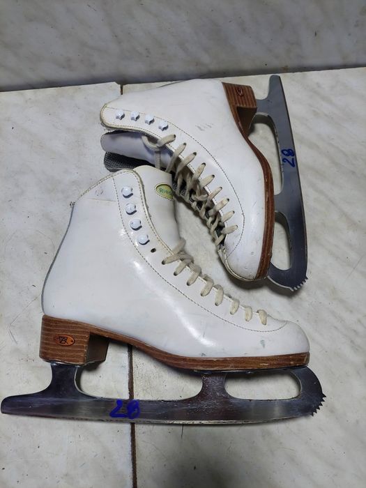 Patine gheata 28 patinaj artistic Riedell marime 35-36  ( 23 cm)