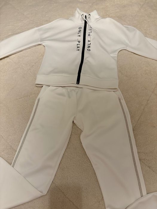 Бял сет за ежедневието