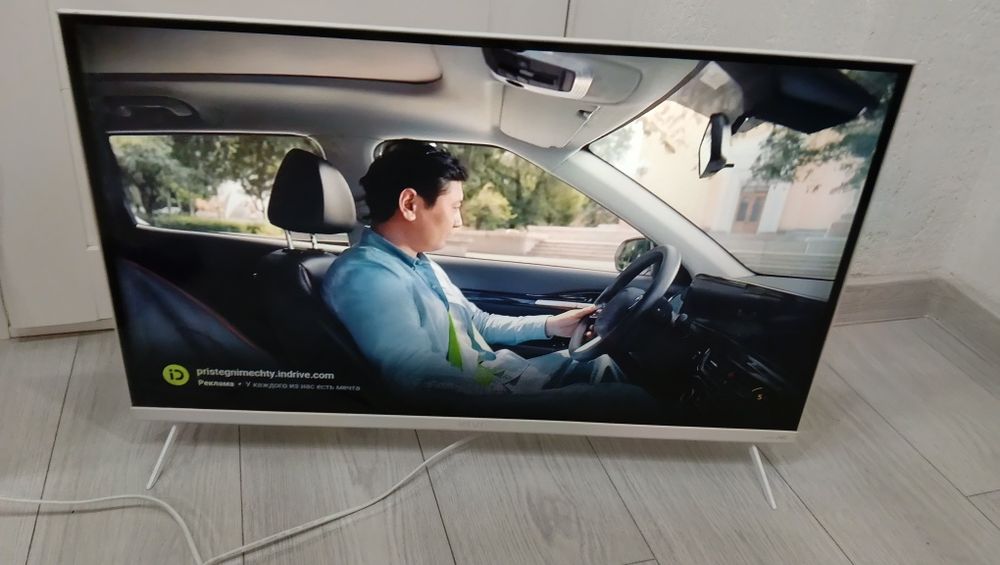Продам телевизор smart 32