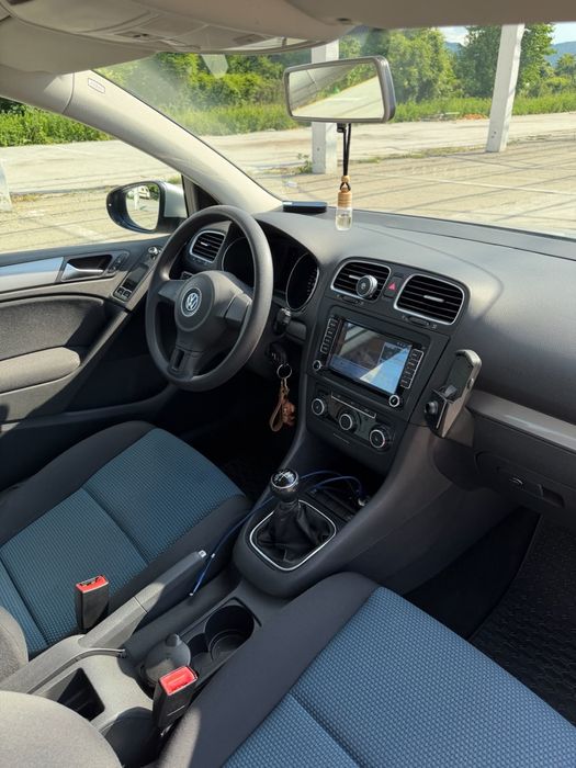 VOLKSWAGEN Golf 2011 — imagine 4