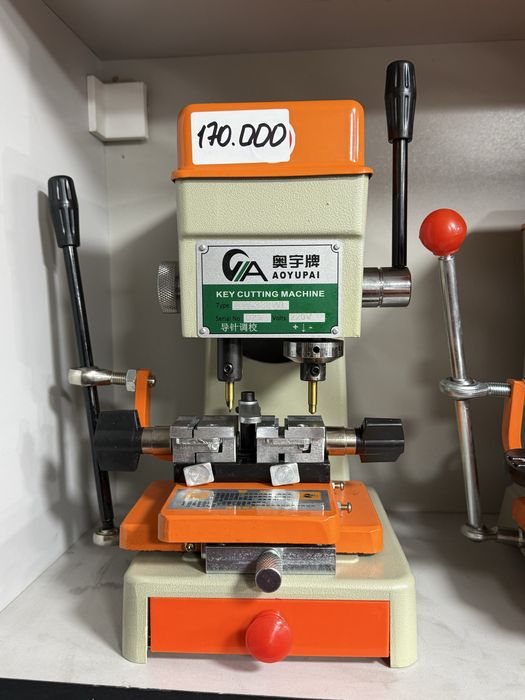 Станок для изготовления ключей новый