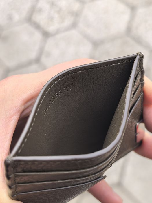 Burberry Tall B Cardholder