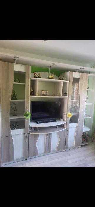 Mobila de vanzare