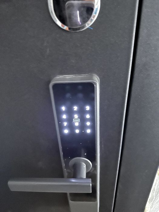 Центр, Аль-Фараби 100.  Час -2000