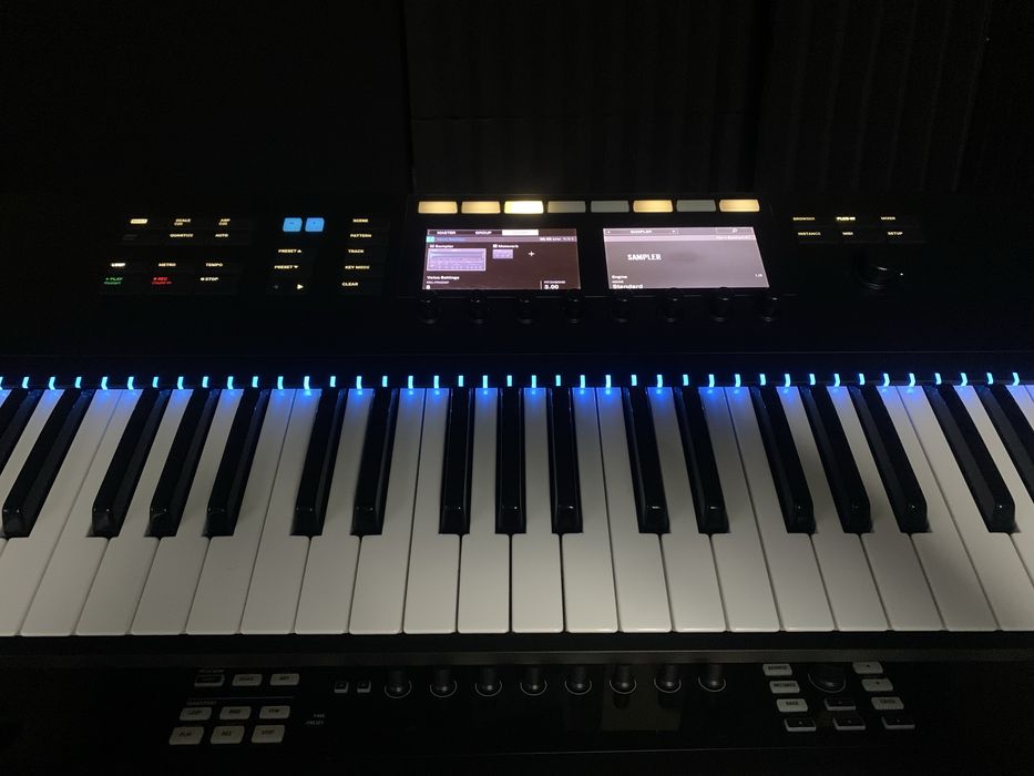 Native instruments komplete kontrol s49
