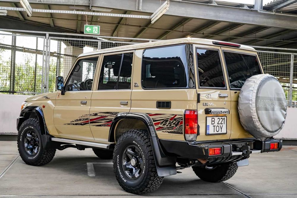 Toyota Land Cruiser GRJ76 Editie Aniversara