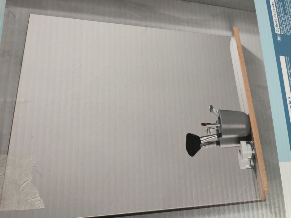 Oglinda noua, exact ca in poze