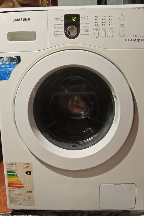 Продам стиральную машину автомат марки Samsung 5 кг.