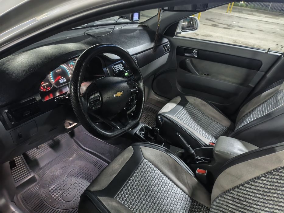 лассети 1.8  2010йил