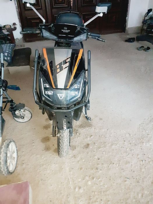 Электрон скутер йанги