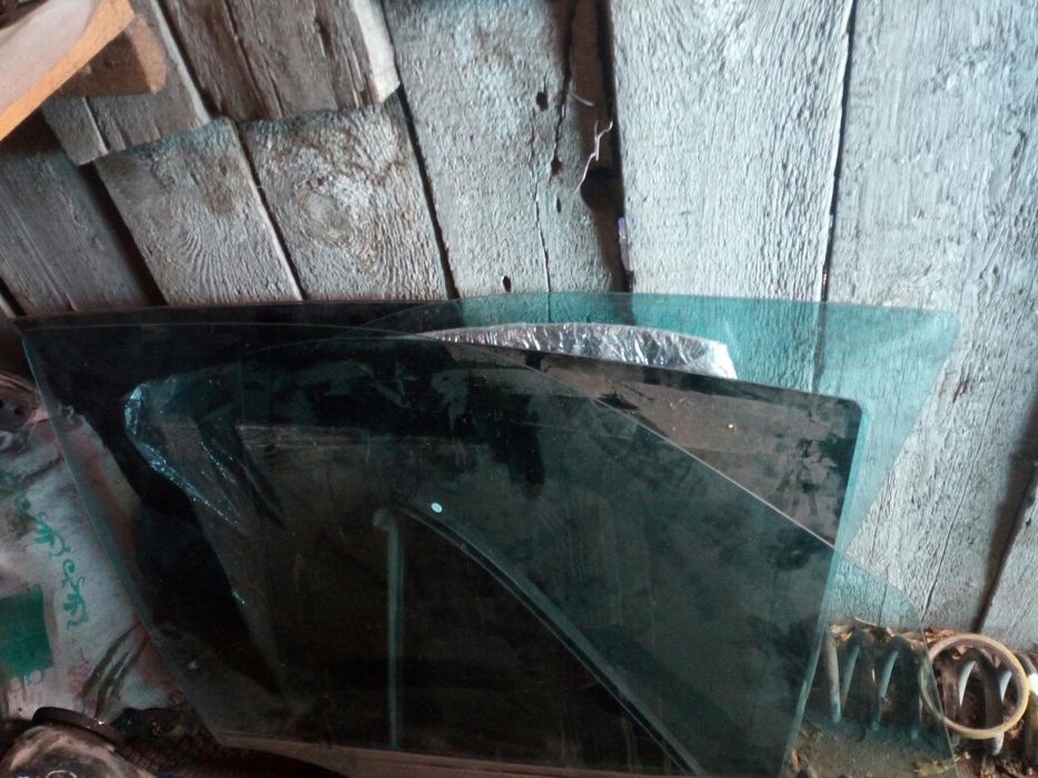 Запчасти Mercedes 210