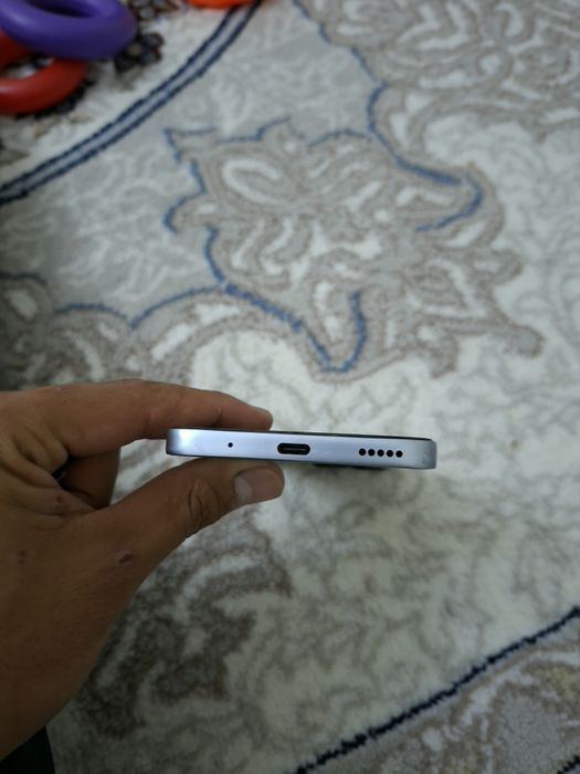 Xonor x8a 128/8 gb sotiladi