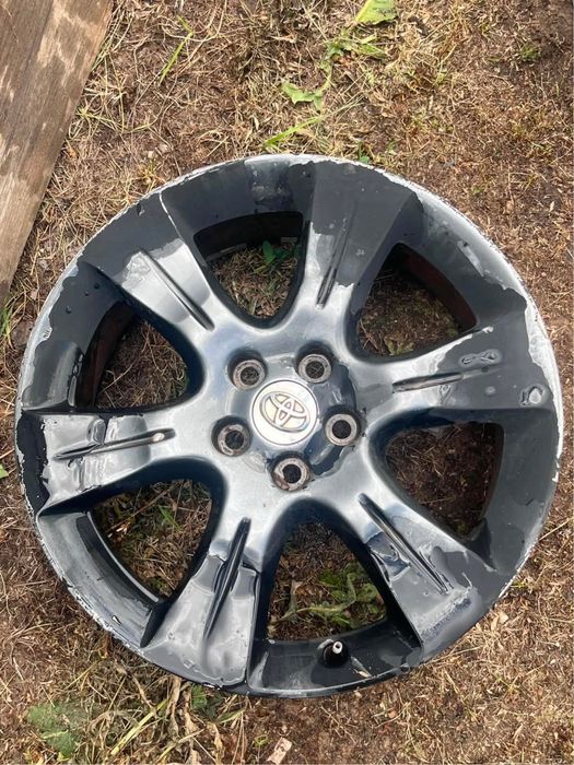 Продам диски от TOYOTA