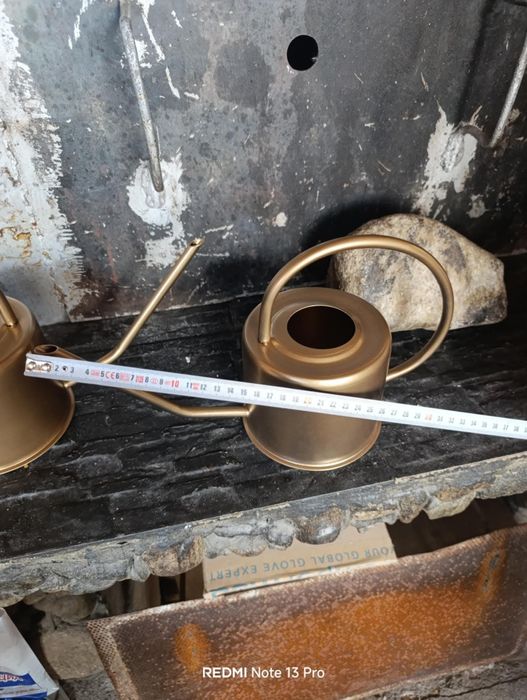 Метални лейки цвят старо злато