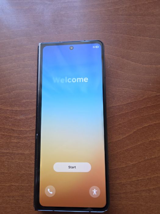 Samsung Galaxy Z Fold5 с кутия