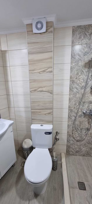 Дава се под наем Тристаен апартамент в Разград, Освобождение - 83 кв.м за 612 € - Снимка #6