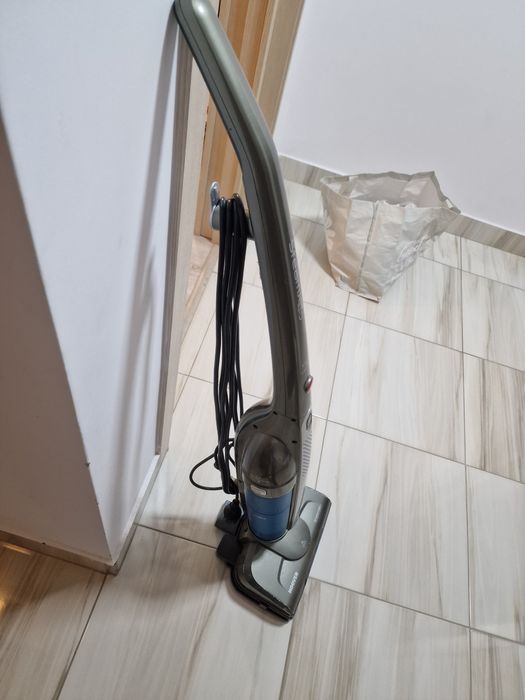 Apirator cu aburi Hoover