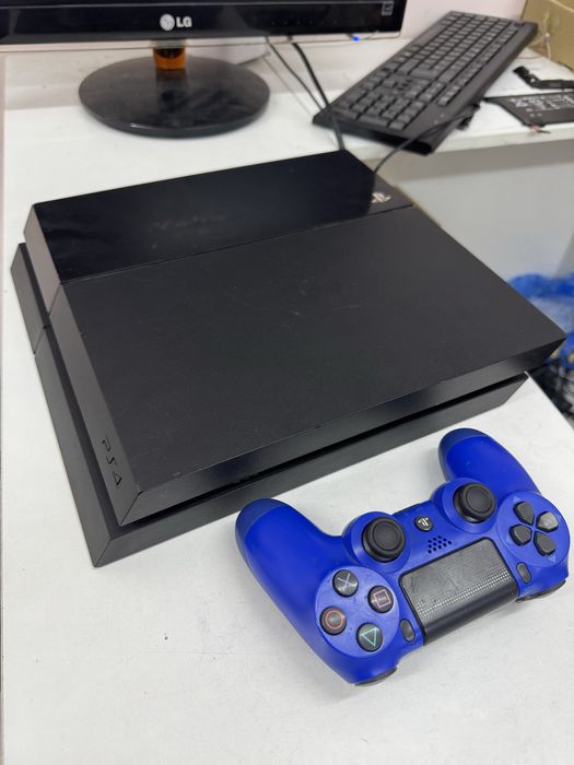 Sony PlayStation 4