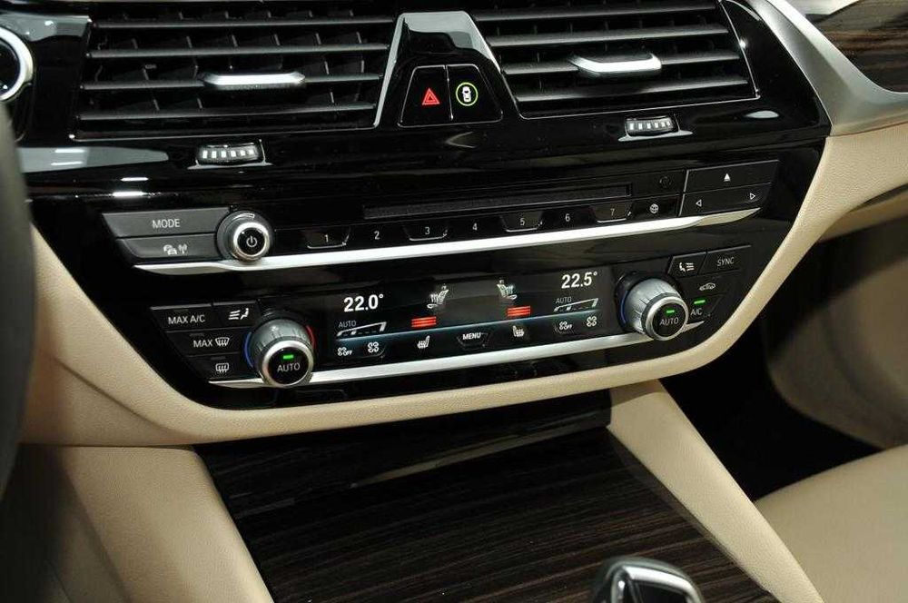 Bmw 54D G30 Xdrive Luxury Line 320 cp