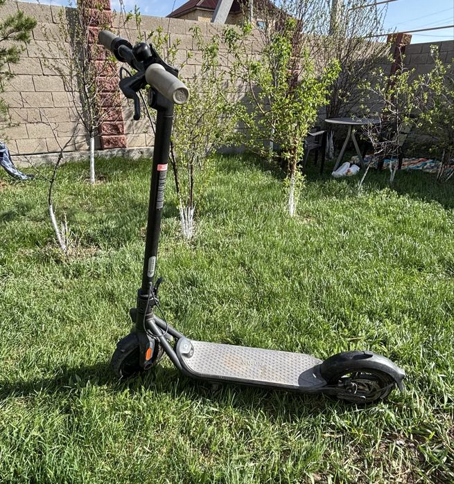 Покупал за 240 срочно продаю Ninbot