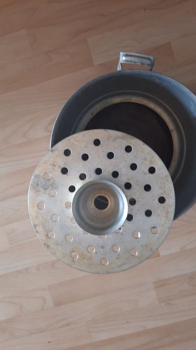 Мантоварка. 4 листа. Б/у. Недорого.