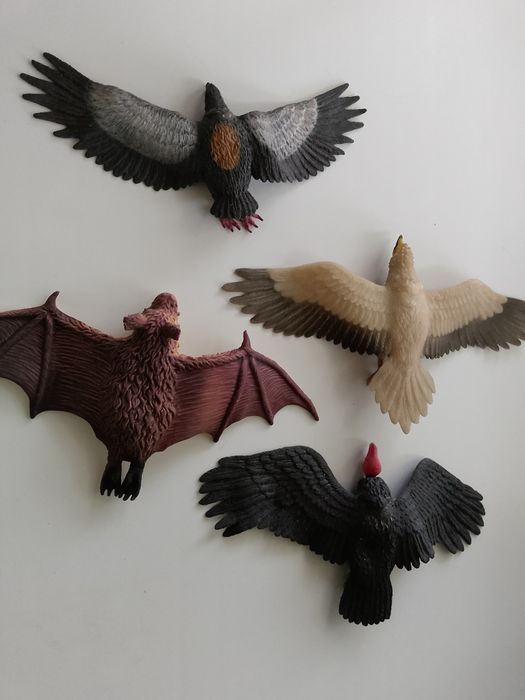 Игрушки разные..